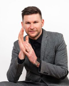 Portret personal branding Iosif Miclaus - fotograf de nunta Cluj-Napoca
