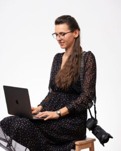 Portret personal branding Jemima Miclaus - fotograf de nunta Cluj-Napoca