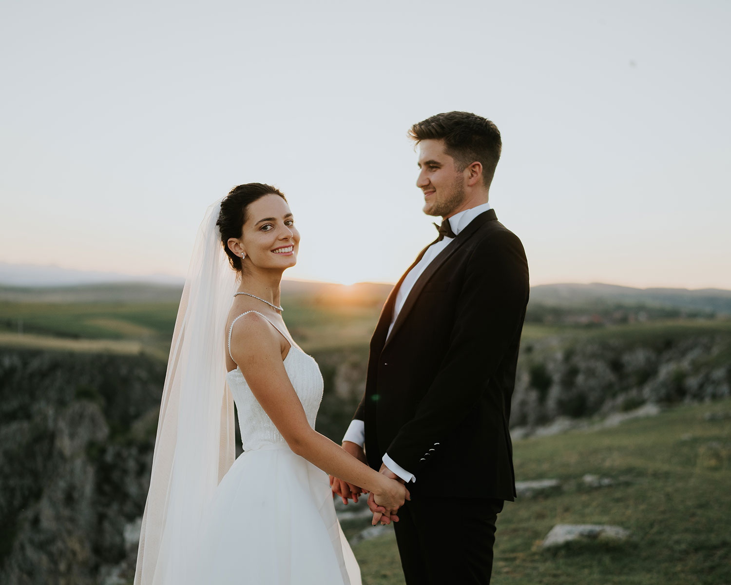 sedinta foto de nunta la apus Cheile Turenilor